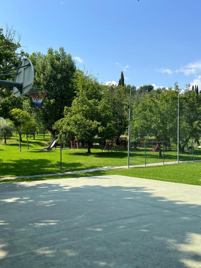 Homely Manerba Manerba del Garda Bagian luar foto